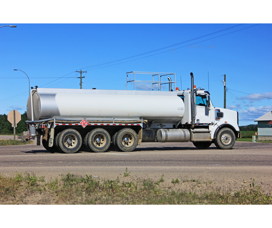 Read more about the article <strong>A importância do caminhão-pipa no setor industrial</strong>
